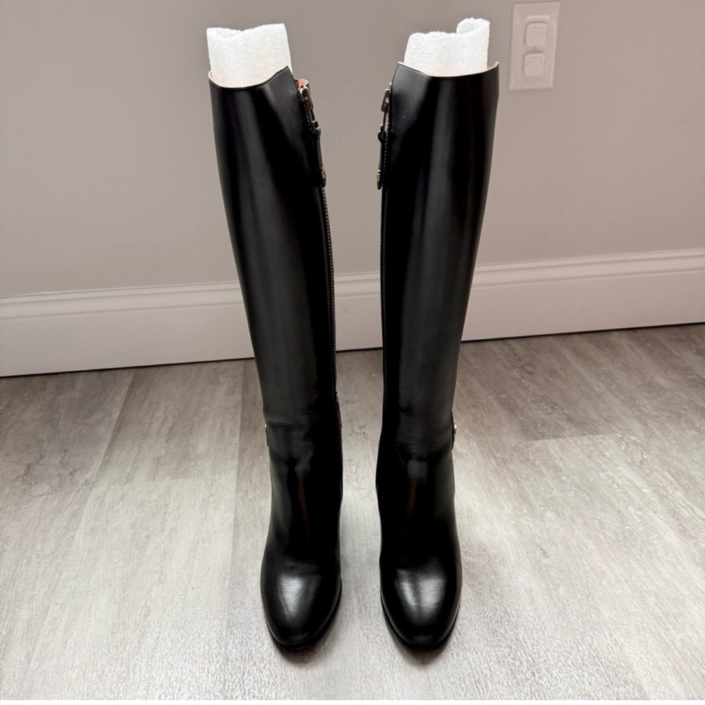 Women's Black Leather Knee-High Heeled Boots - Picture 5 of 9